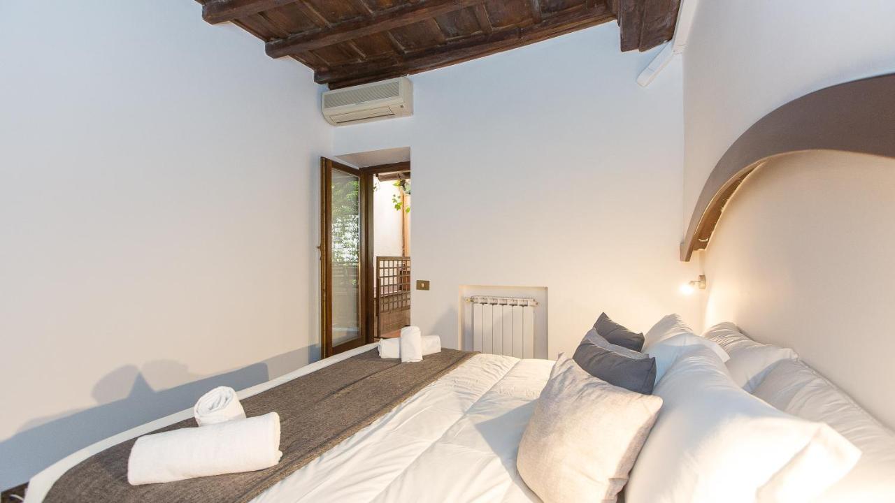 Rental in Rome Scala Deluxe - 2