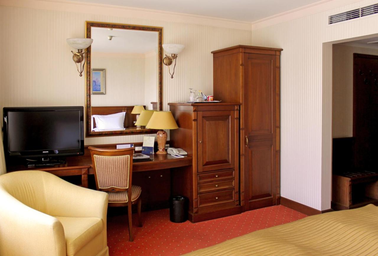 Crystal Palace Boutique Hotel photo