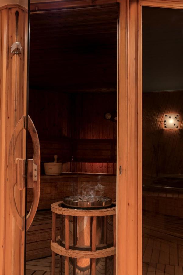 Crystal Palace Boutique Hotel photo