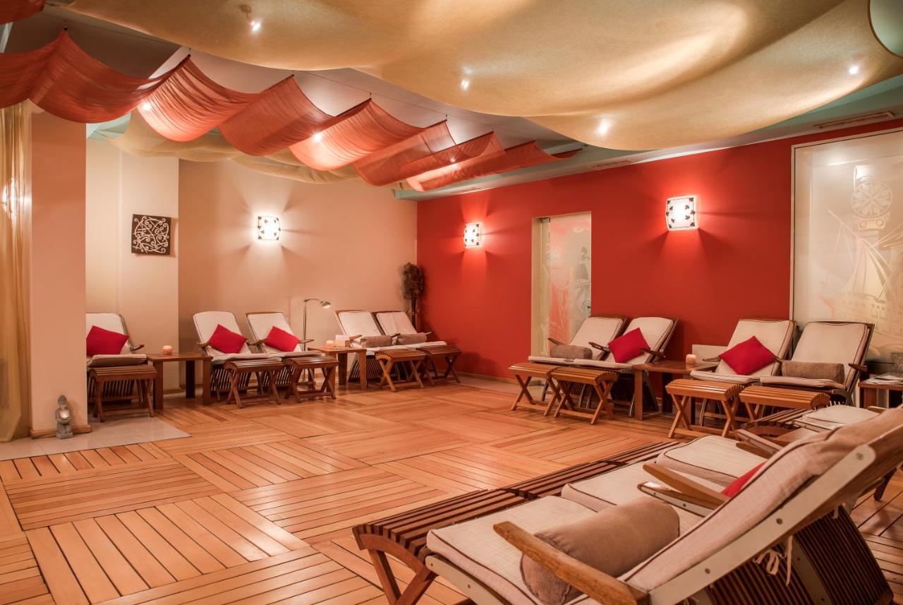 Crystal Palace Boutique Hotel photo