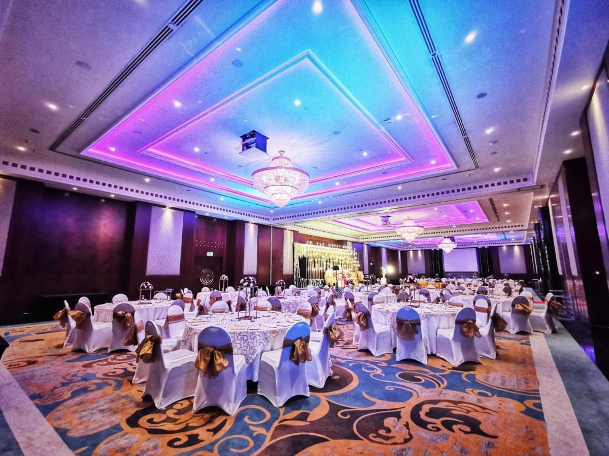 Dusit Thani Dubai photo