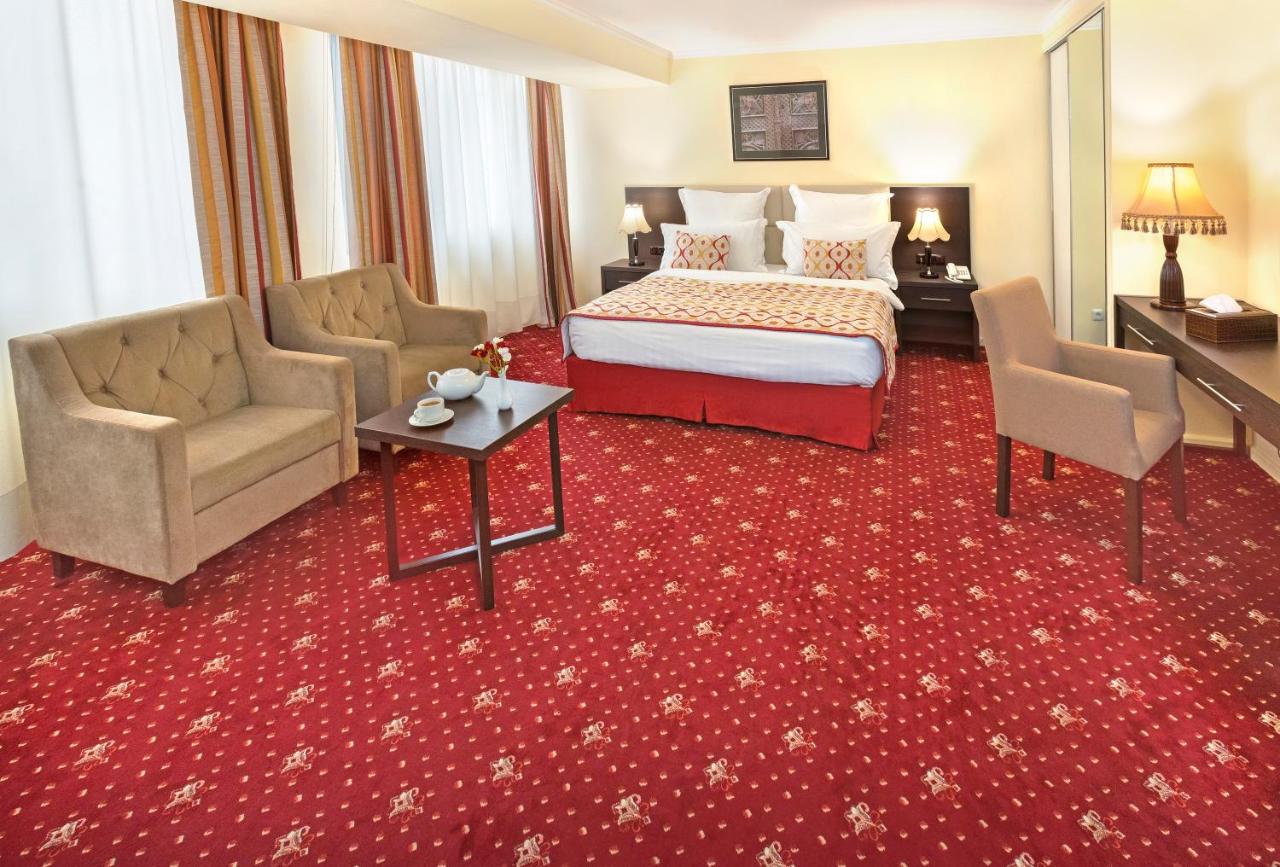 Ani Plaza Hotel photo