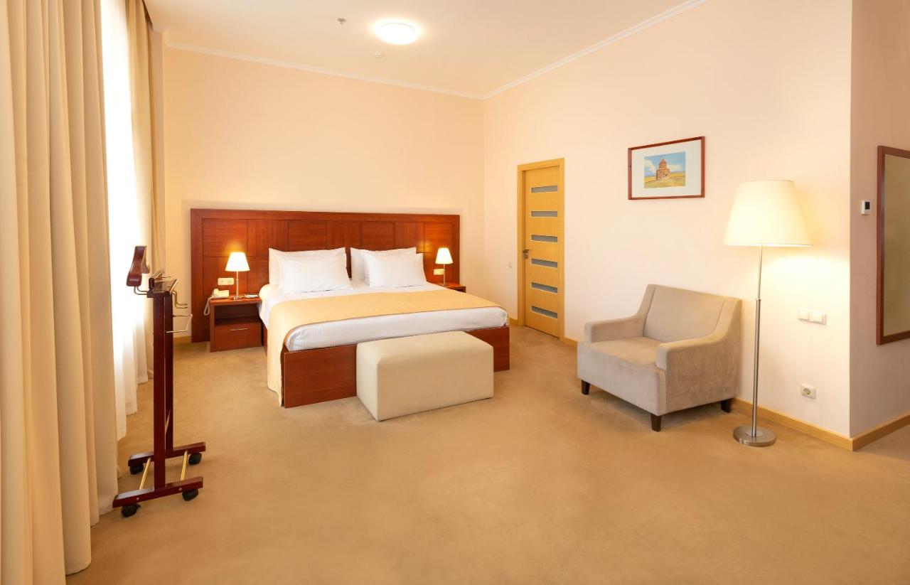 Ani Plaza Hotel photo
