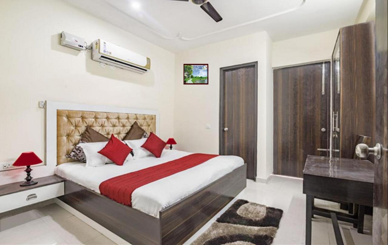 Guesthouse Niketan Medanta Rooms, Gurgaon, India - Booking.com