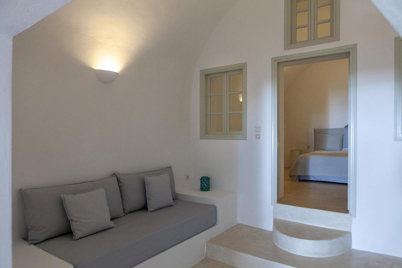 Radiant Santorini - 3