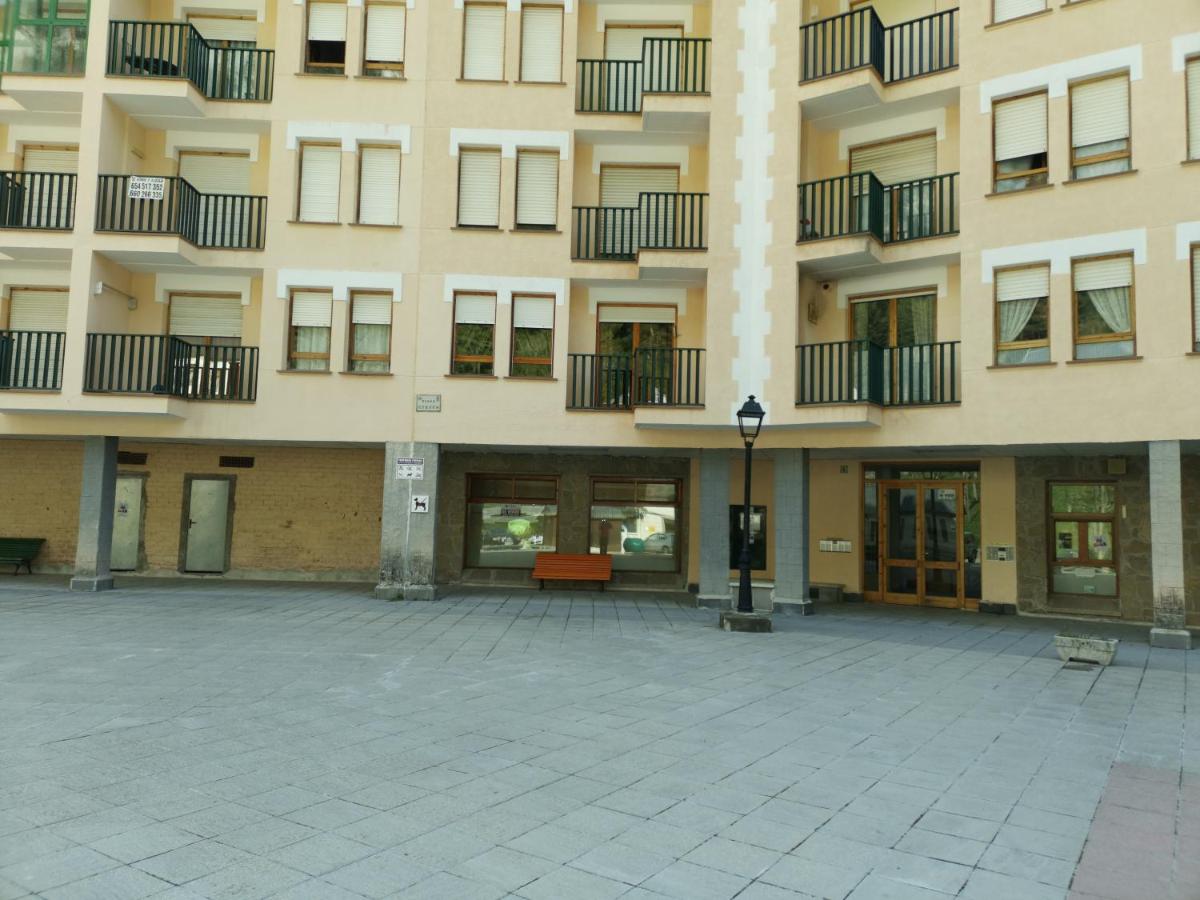 Plaza Europa 4 primera planta apartamento 10, Canfranc ...