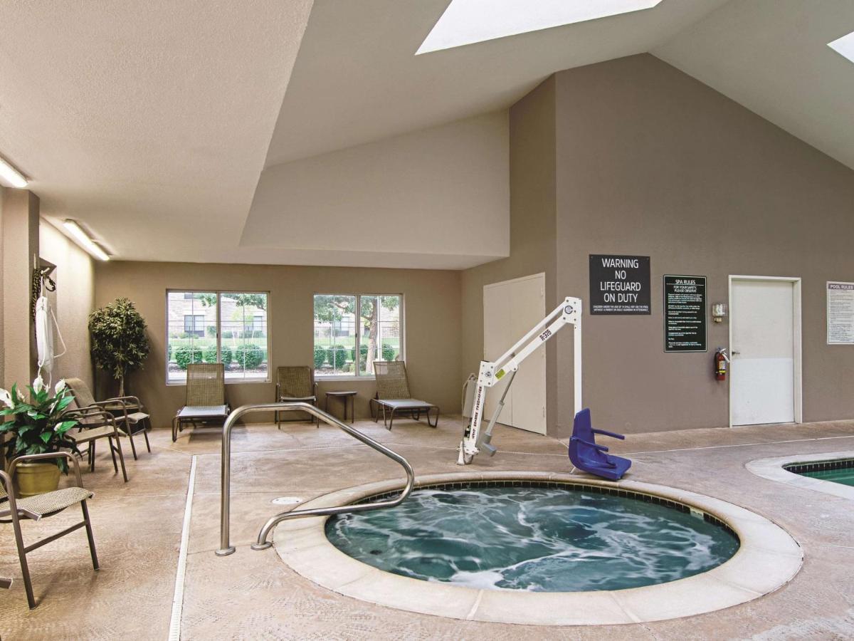 Heated swimming pool: La Quinta by Wyndham Denver Airport DIA