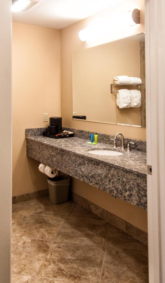 Manor House Inn — photo 21