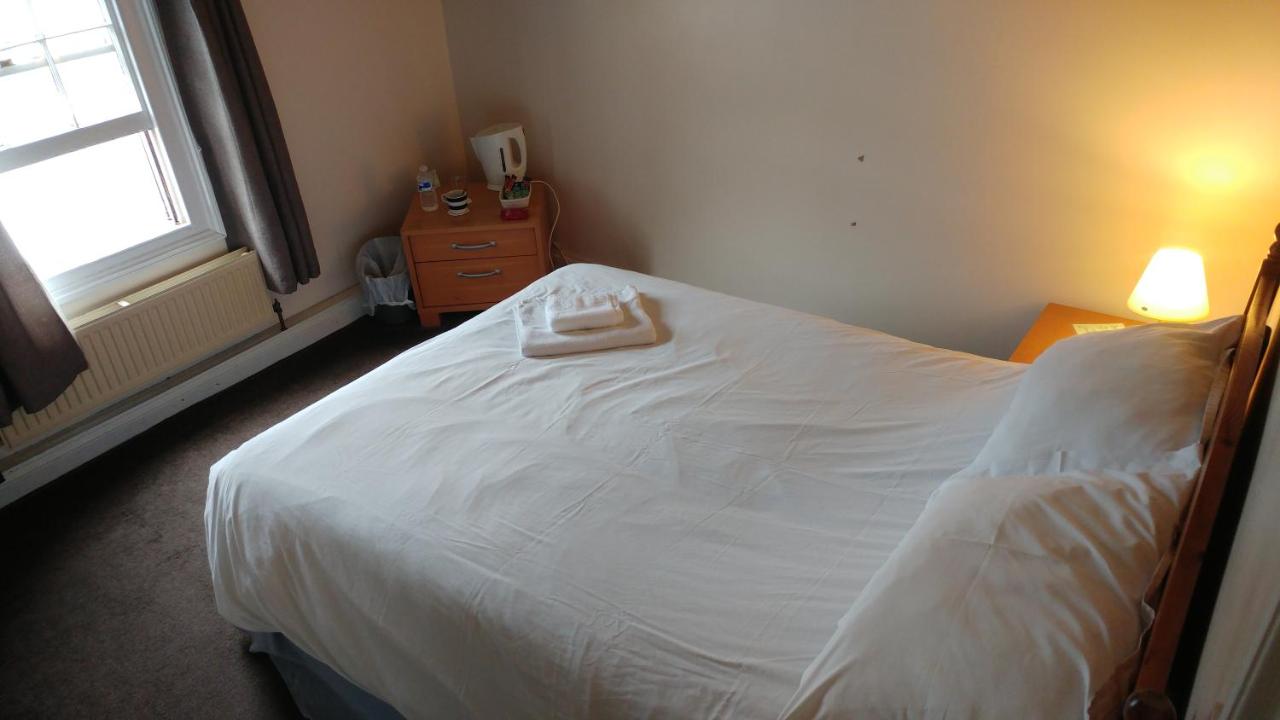 Standart Çift Kişilik Oda - Ortak Banyolu