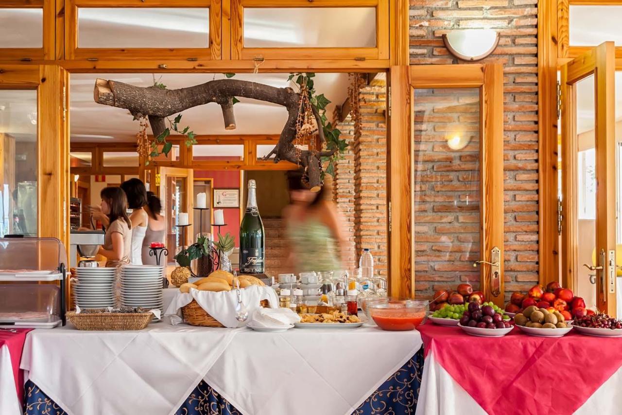 Hotel Al-Andalus - 3