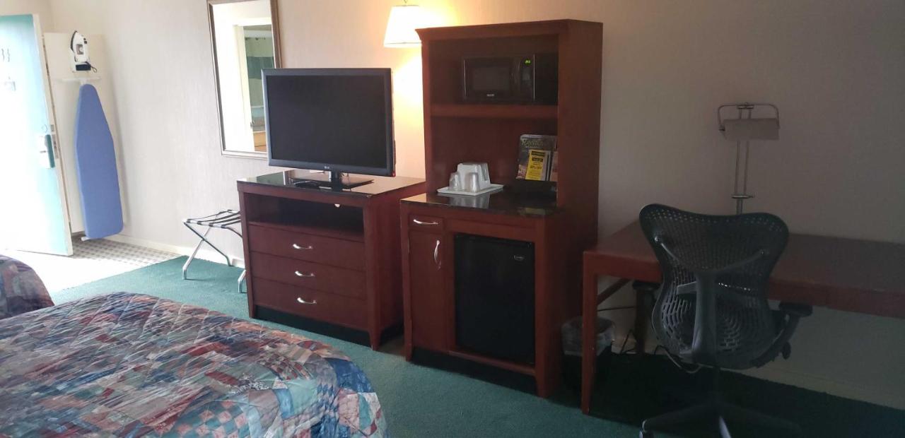 Huntingdon Motel — photo 8