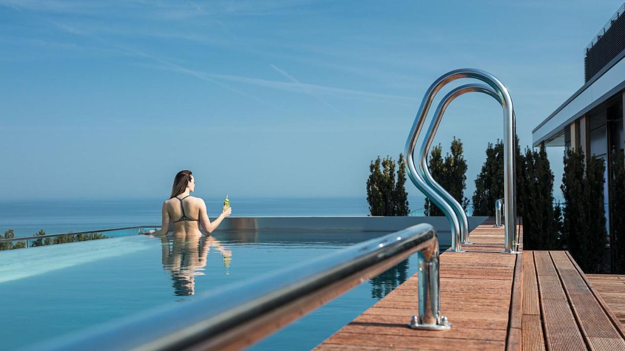 Rooftop swimming pool: Gwiazda Morza Resort SPA&SPORT