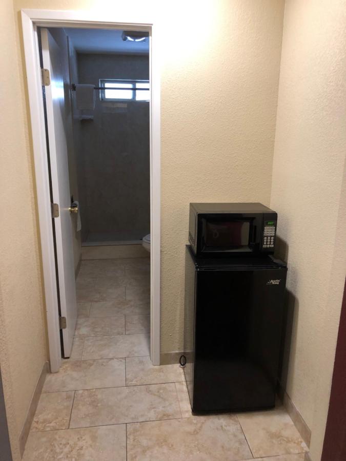 Dixon Motel — photo 19