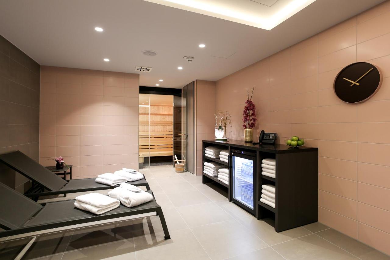 art'otel berlin mitte, Powered by Radisson Hotels photo