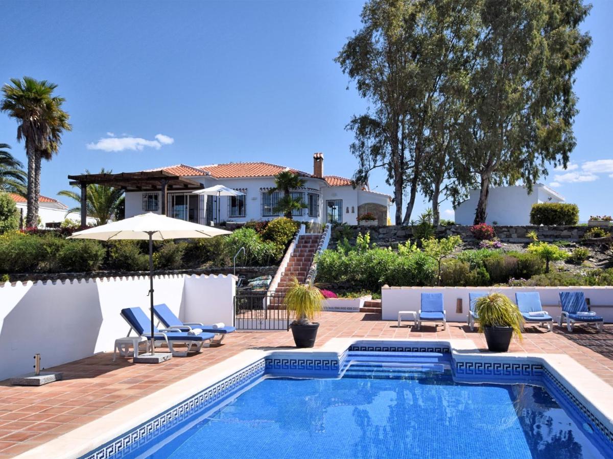 Gorgeous Villa in Sayalonga Costa del Sol with Swimming Pool ...