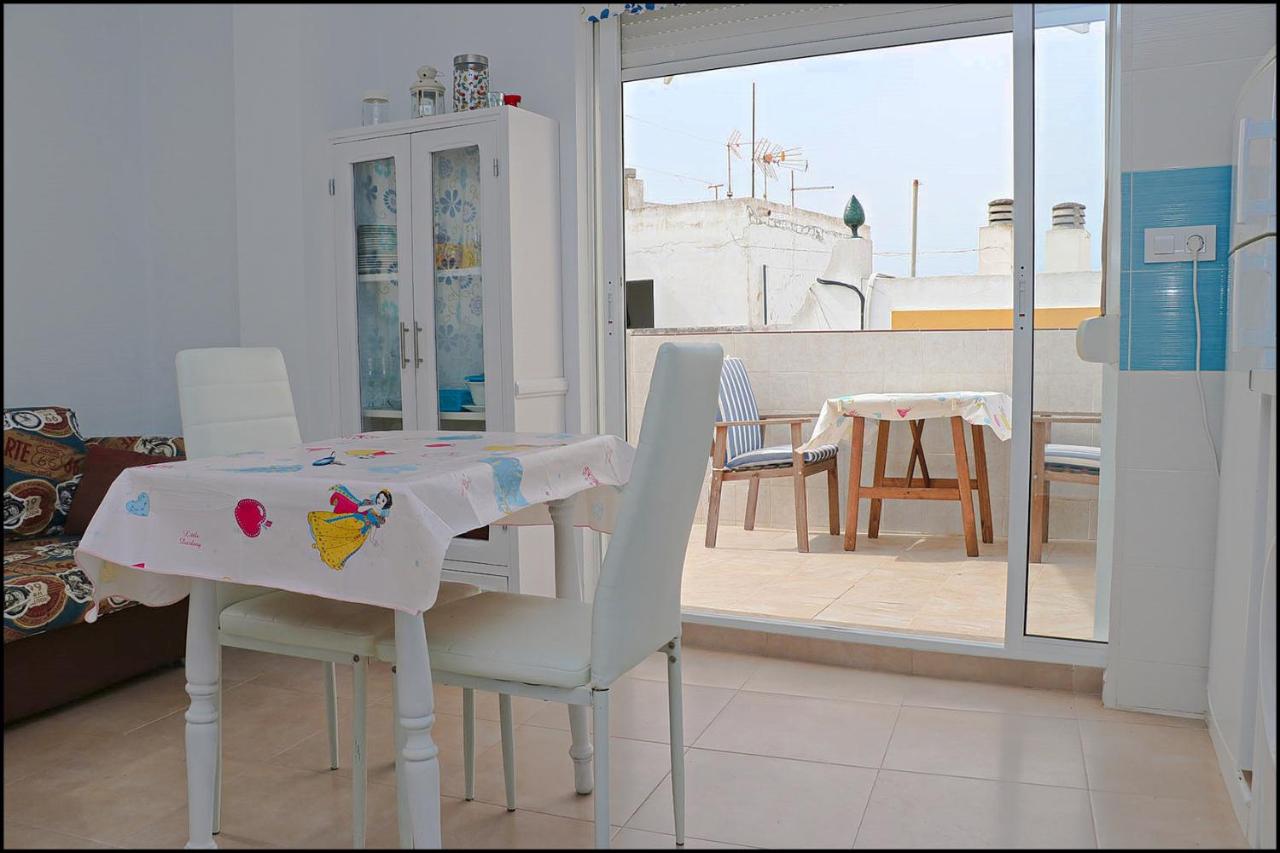 Apartamento Conil con terraza, Conil de la Frontera – Precios actualizados  2023