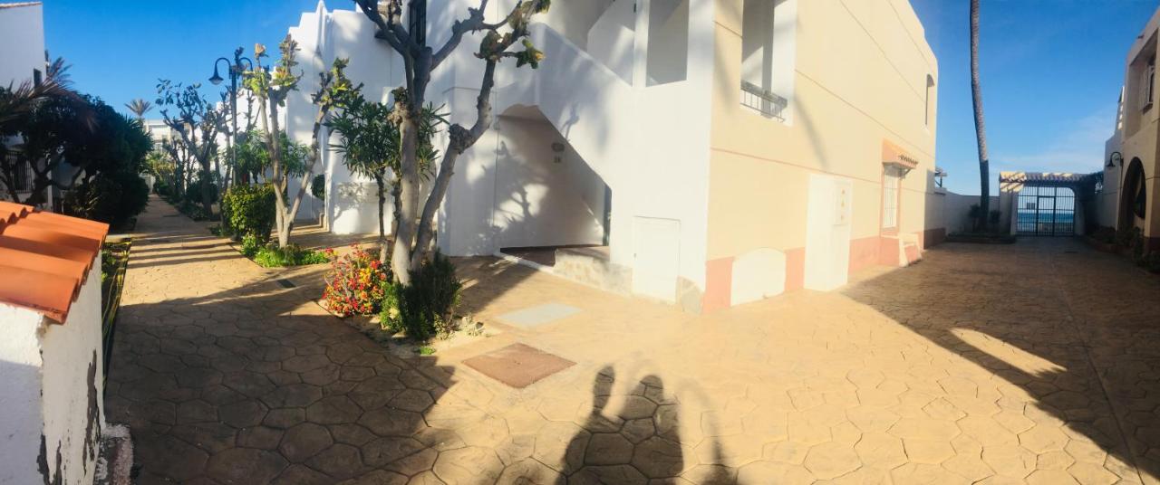 PRECIOSA CASITA JUNTO AL MAR, Roquetas de Mar – Updated 2022 ...