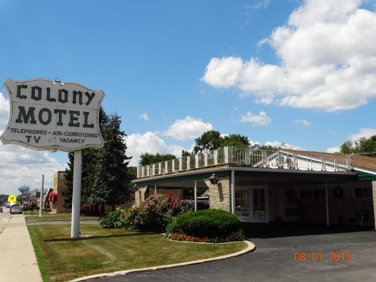 Brookfield Motel — photo 8