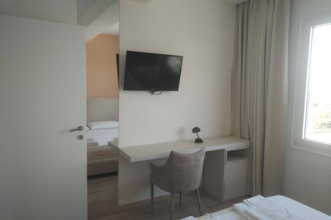 Deluxe Sea Apartment photo