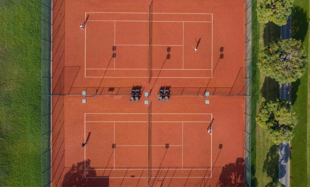 Tennis court: The Chedi Muscat