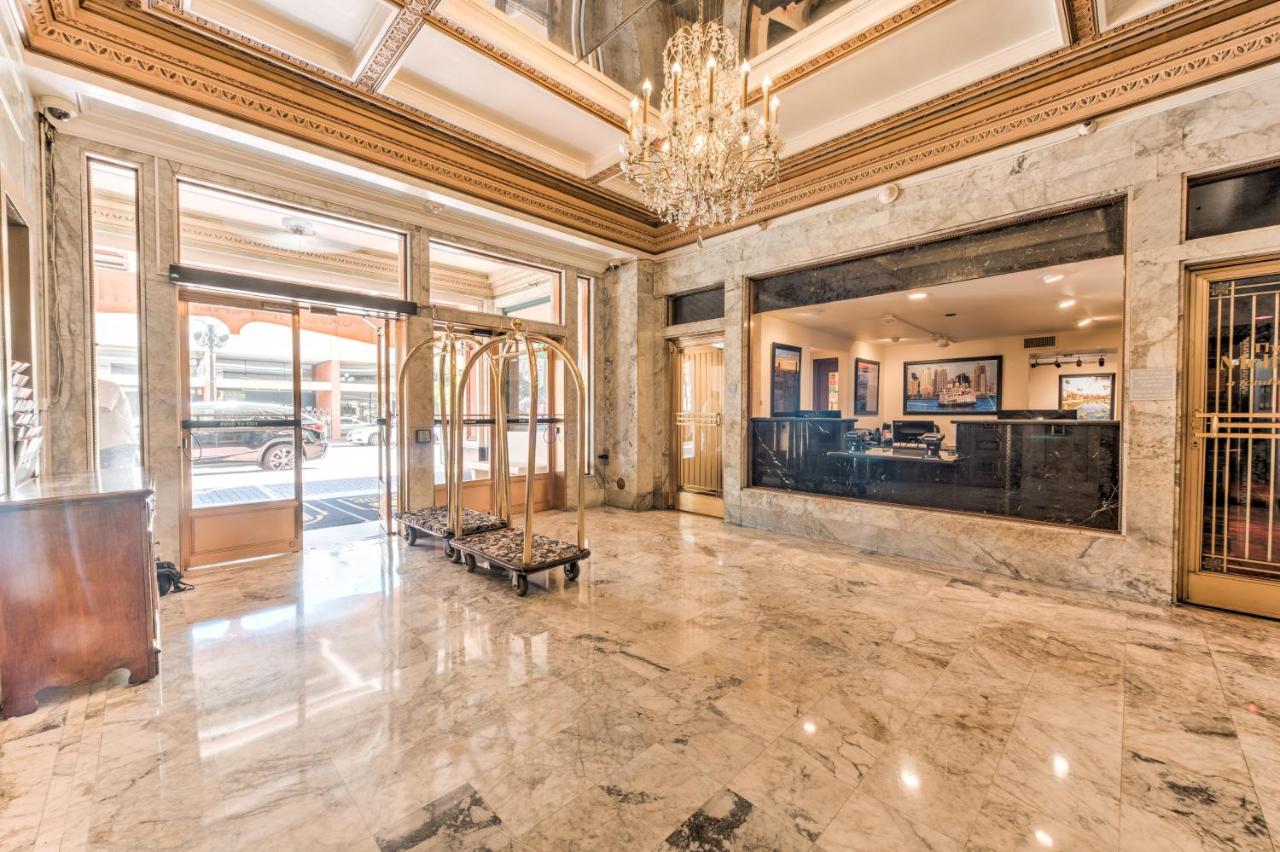 Gaslamp Plaza Suites — photo 14