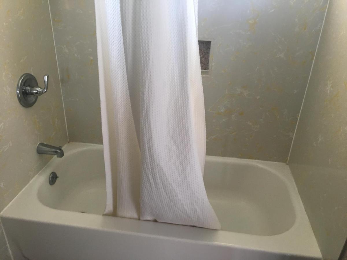 Valley Motel — photo 13