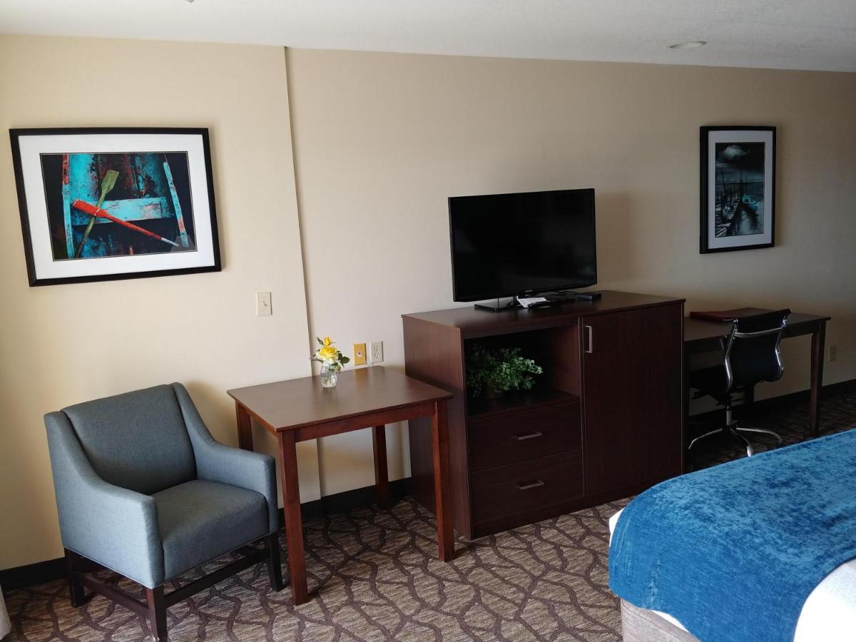 Harborside Inn — photo 22
