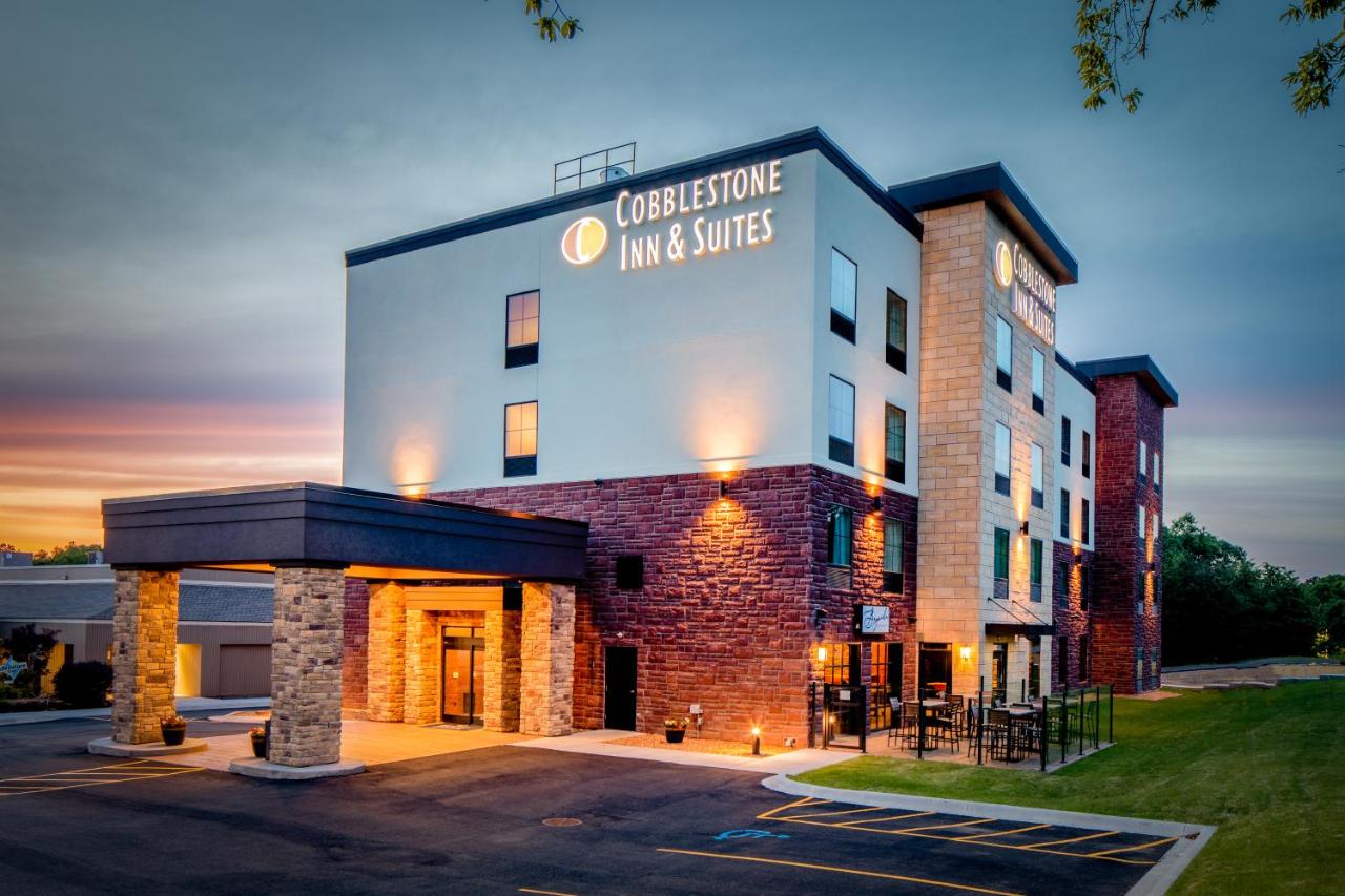 Cobblestone Inn & Suites Fairfield Bay
