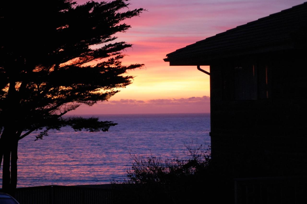 Gualala Surf Inn on the ocean bluff — photo 7