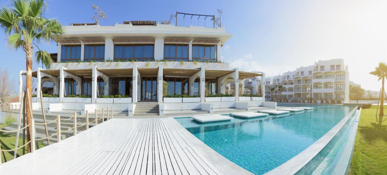 La Siesta Hotel & Beach Resort photo