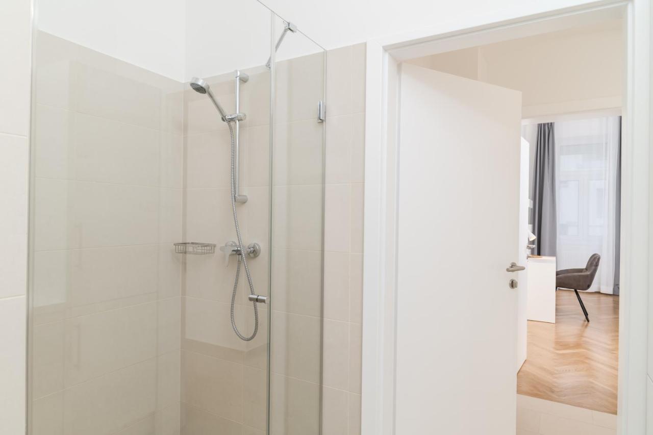 Stadlau Live Apartments photo