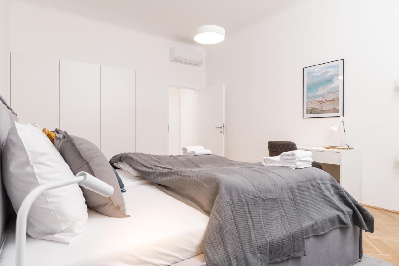 Stadlau Live Apartments photo