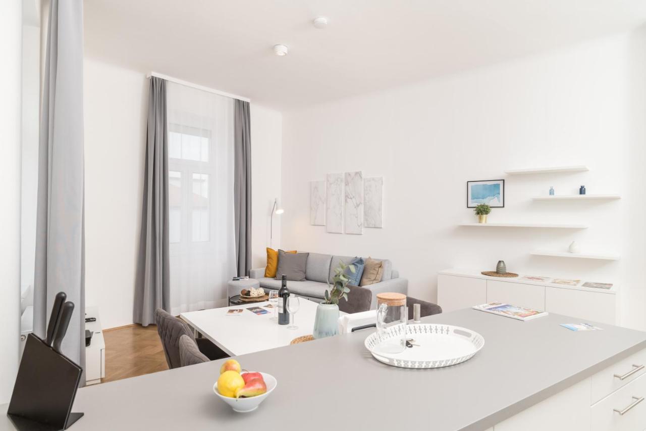 Stadlau Live Apartments photo