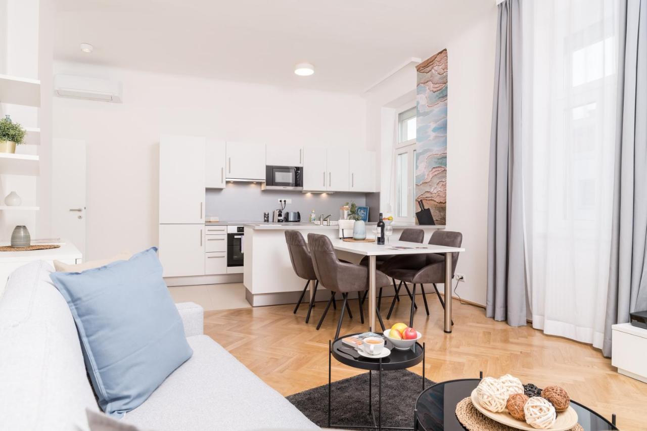 Stadlau Live Apartments photo