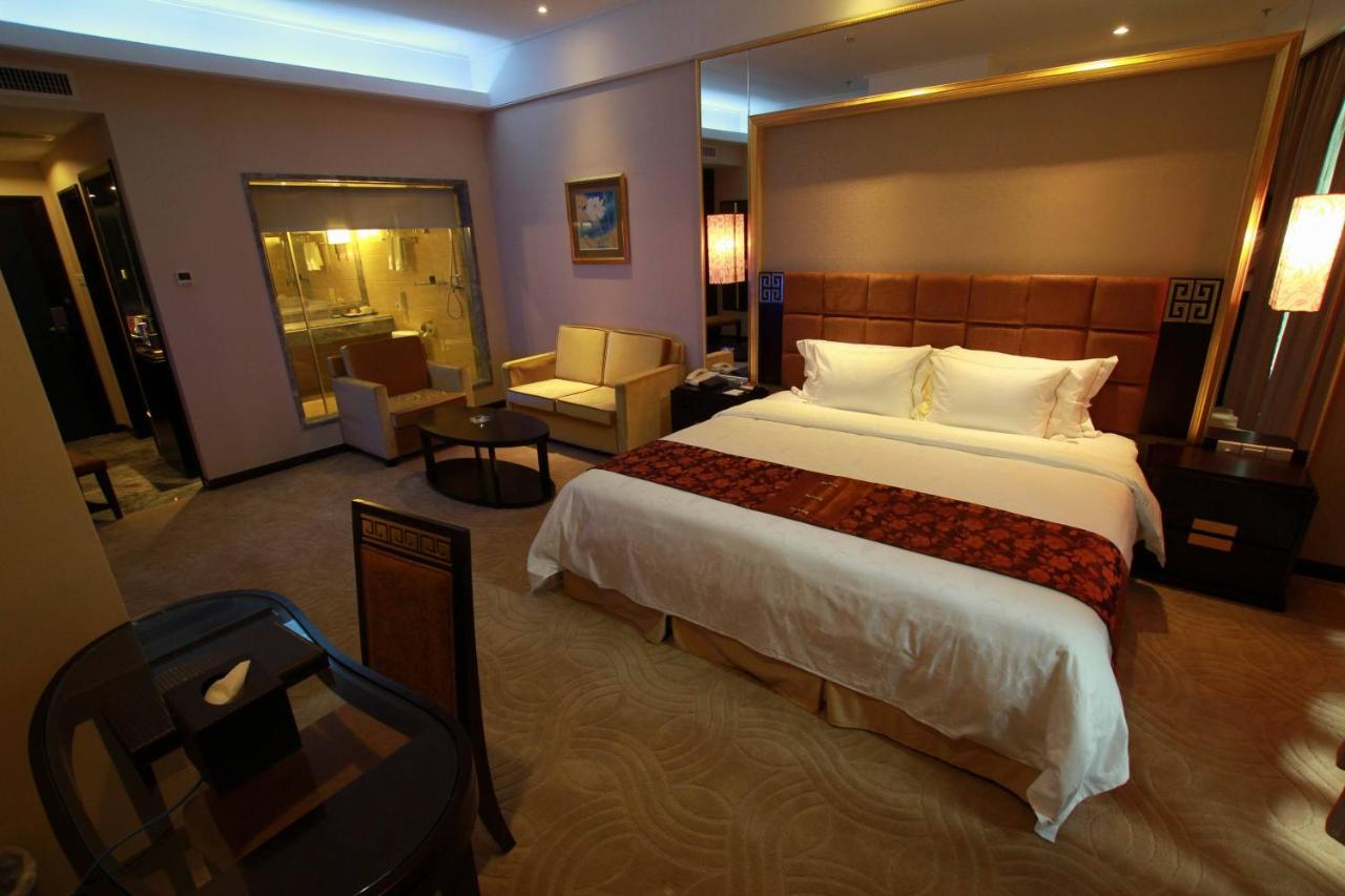 Fortune Hotel photo
