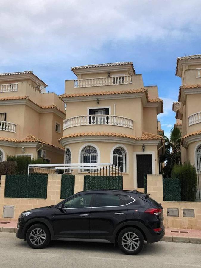Villa Casa Oasis Dali (Spanje Llobregales) - Booking.com