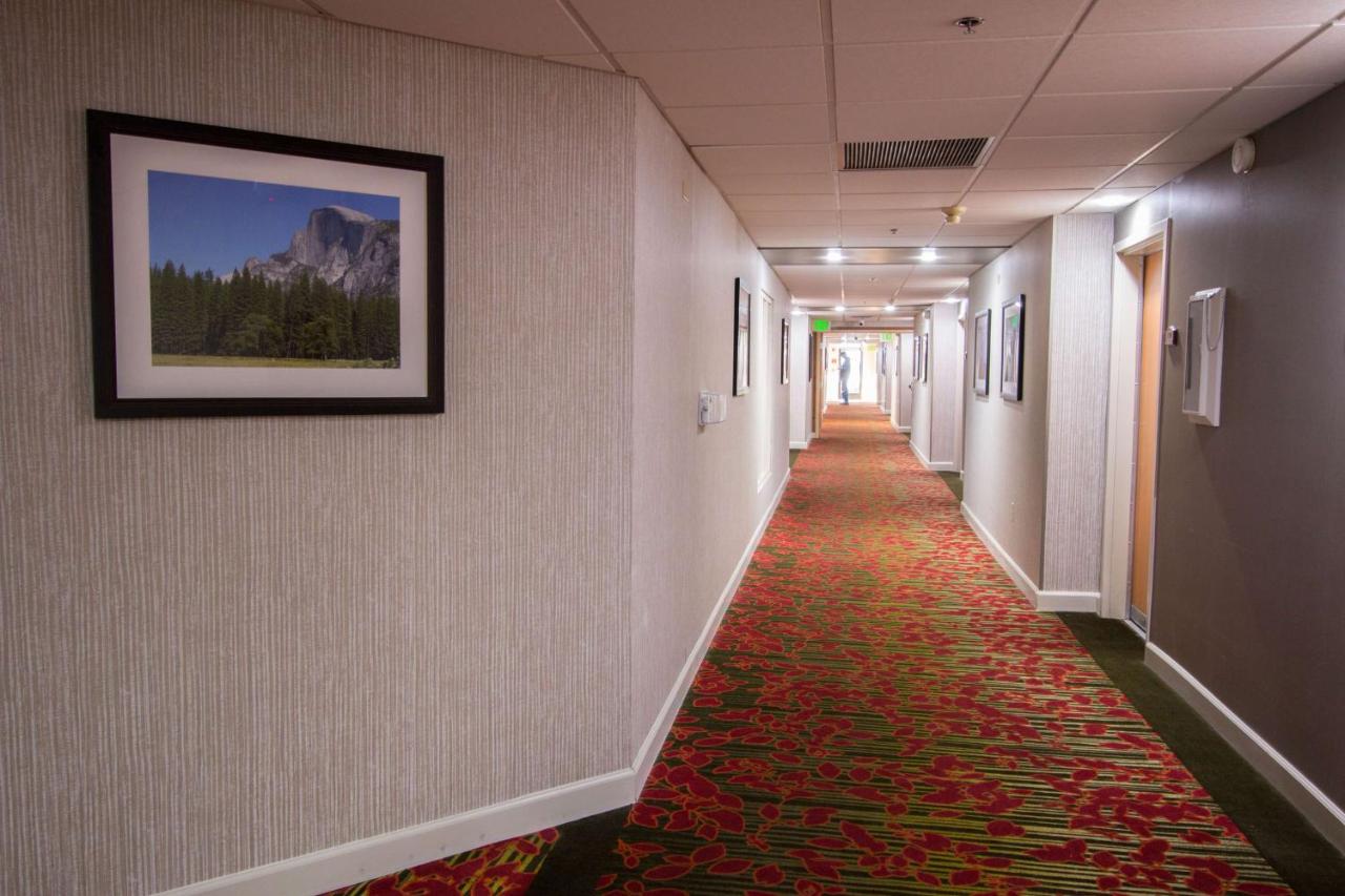Empeiria High Sierra Hotel — photo 6