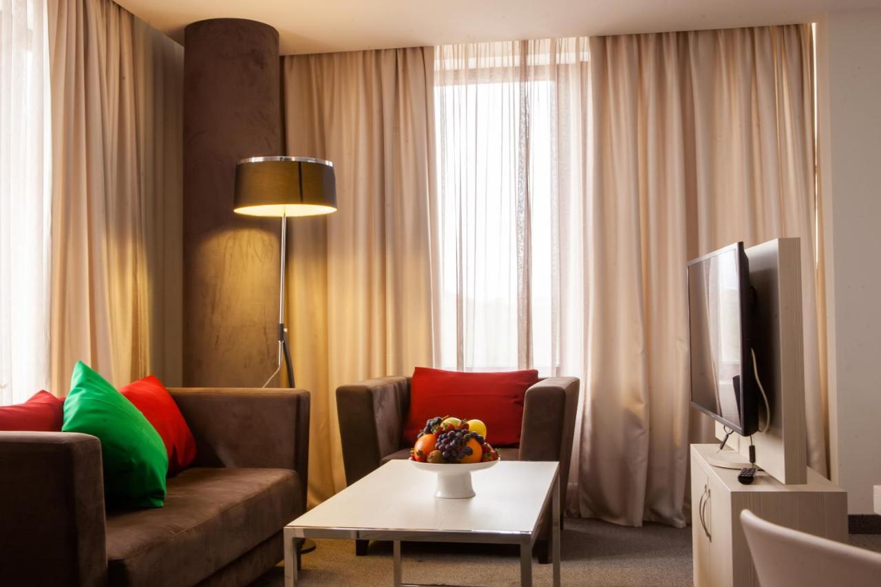 President Hotel by Hrazdan Hotel CJSC photo