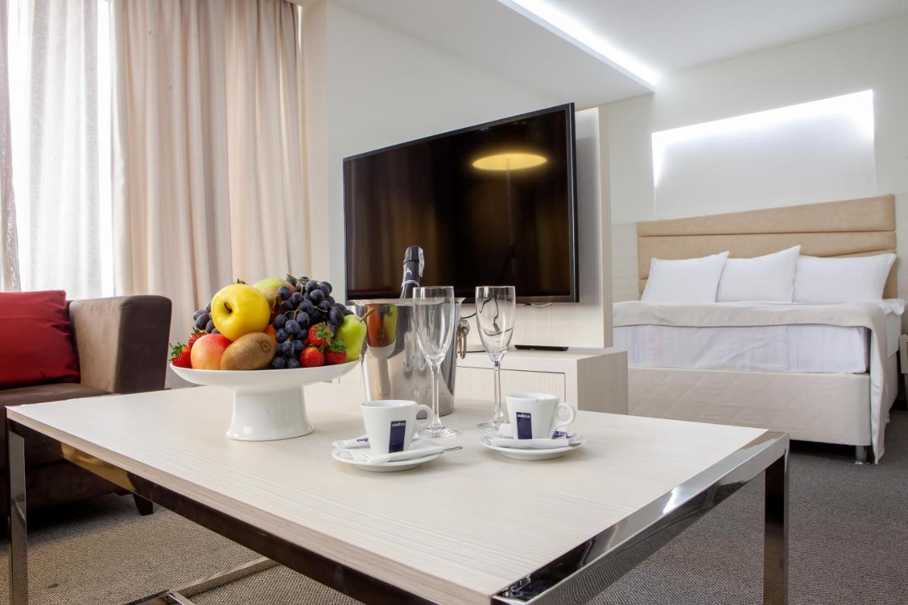 President Hotel by Hrazdan Hotel CJSC photo