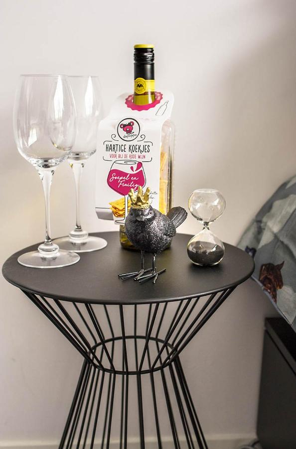 Houseboat Amsterdam - Room with a view - 2