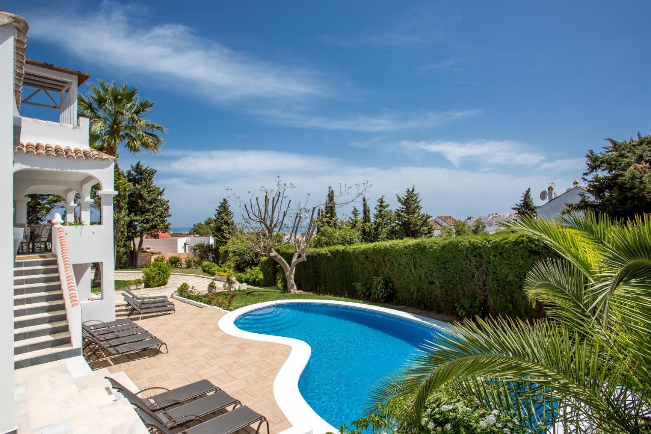 Luxury Villa Marbella with nice garden, Pool and Jacuzzi ...