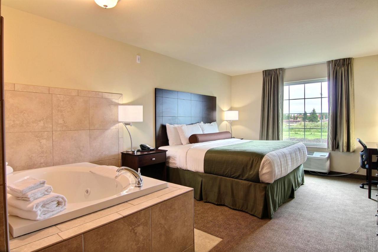 AmeriVu inn and Suites - Crookston — photo 17
