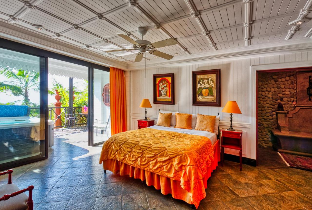 Hotel Villa Caletas photo