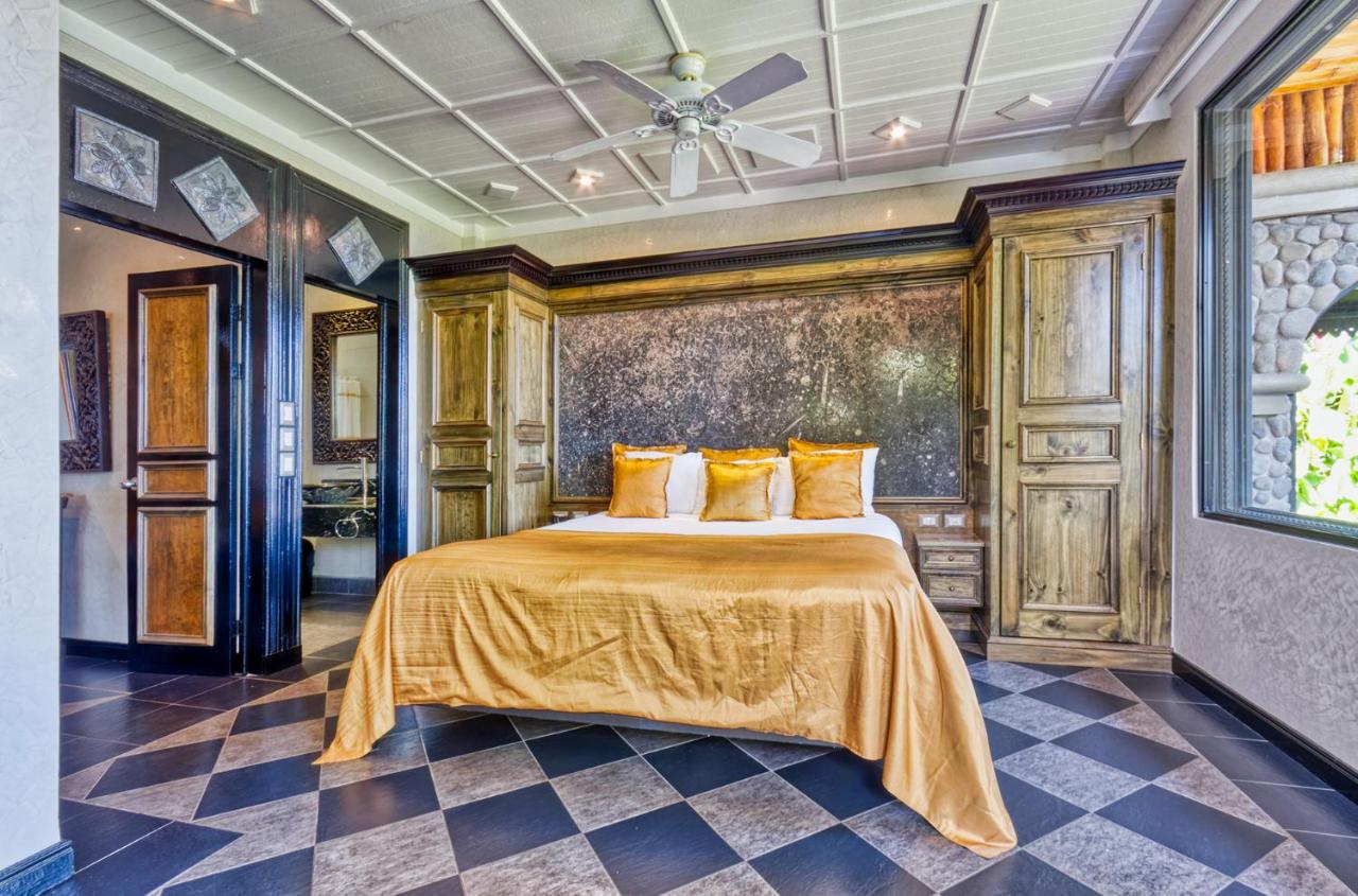 Hotel Villa Caletas photo