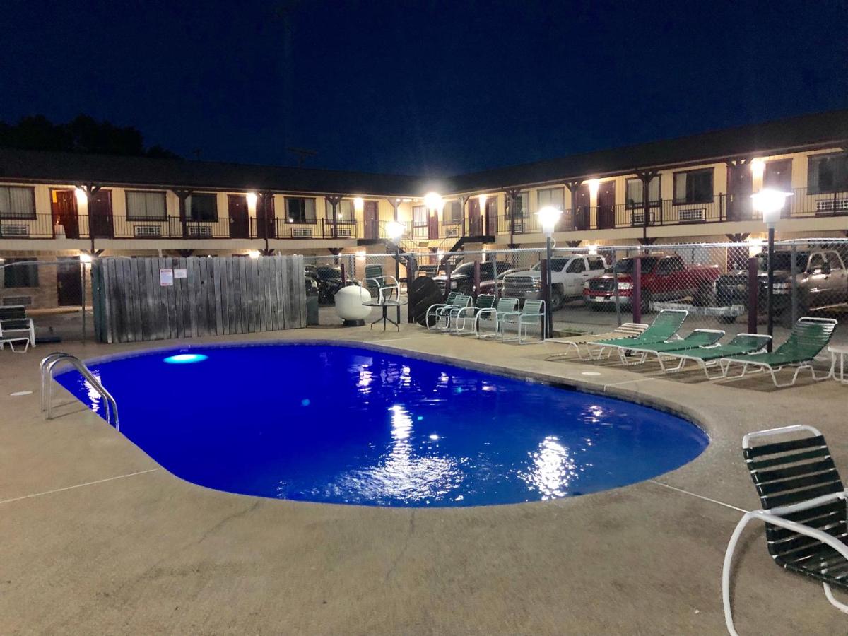 Economy Inn — photo 2