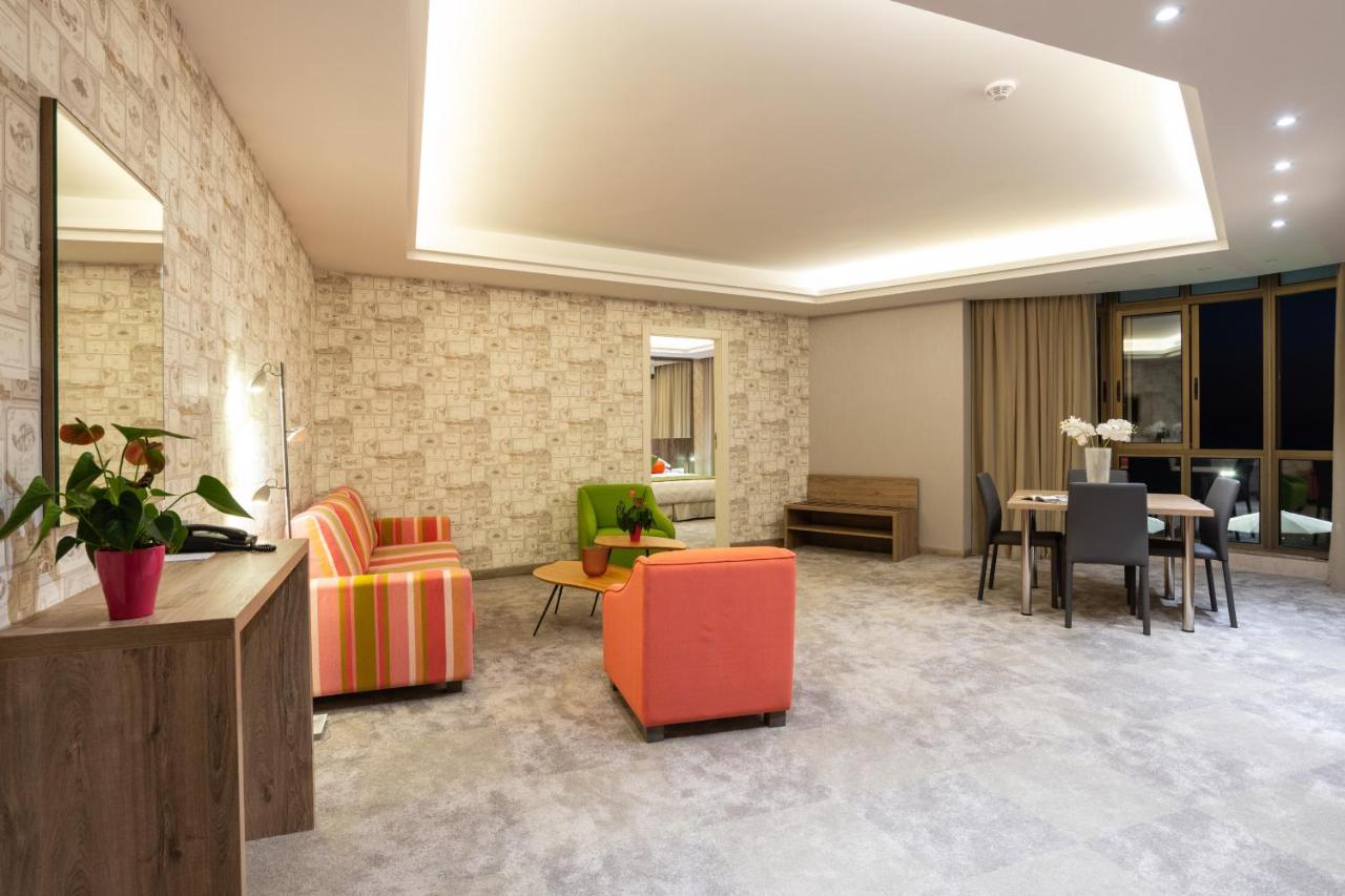 Maximus Hotel Byblos photo