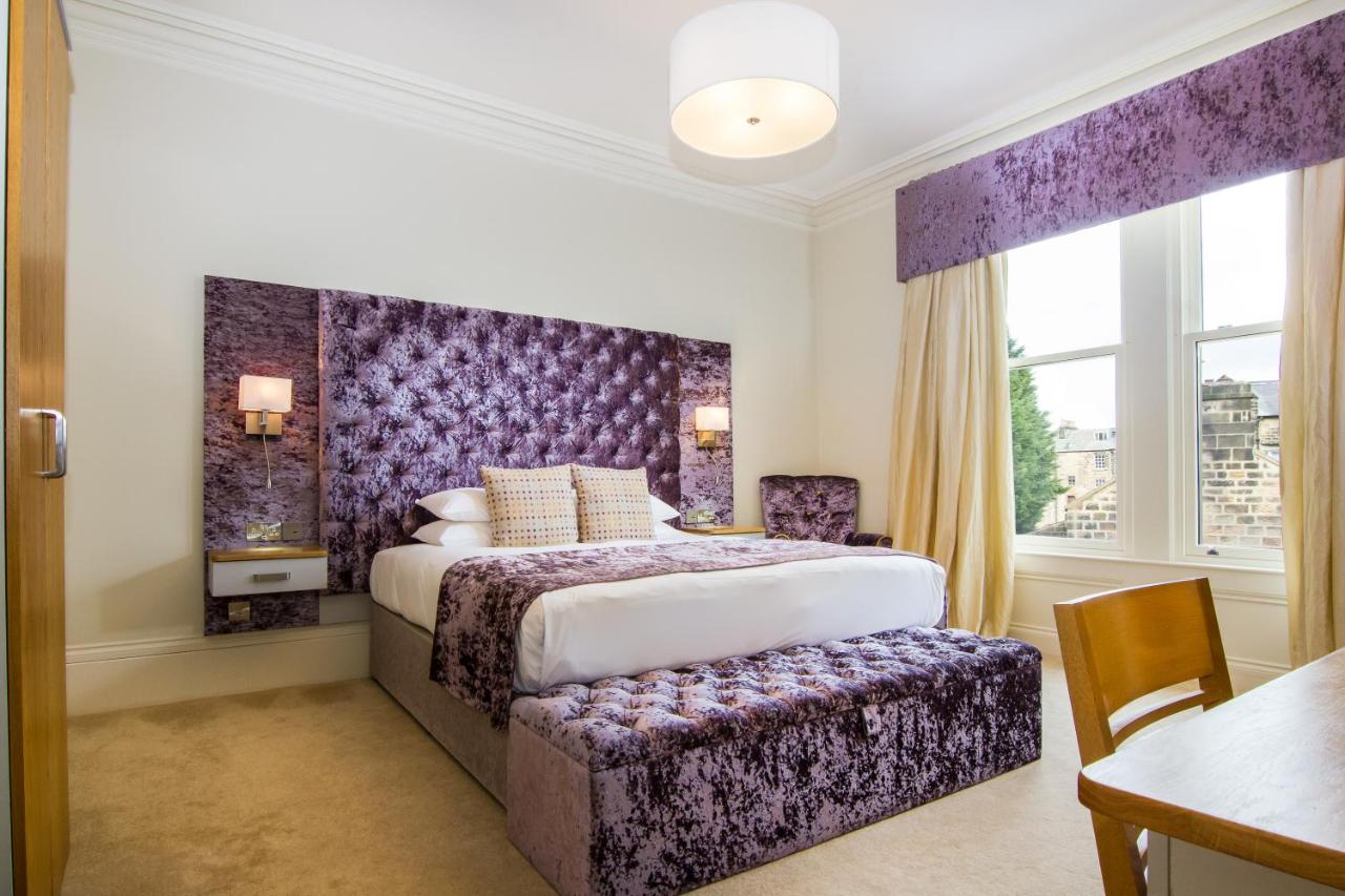 Deluxe Double Room with Walk-In Shower - Non-Smoking