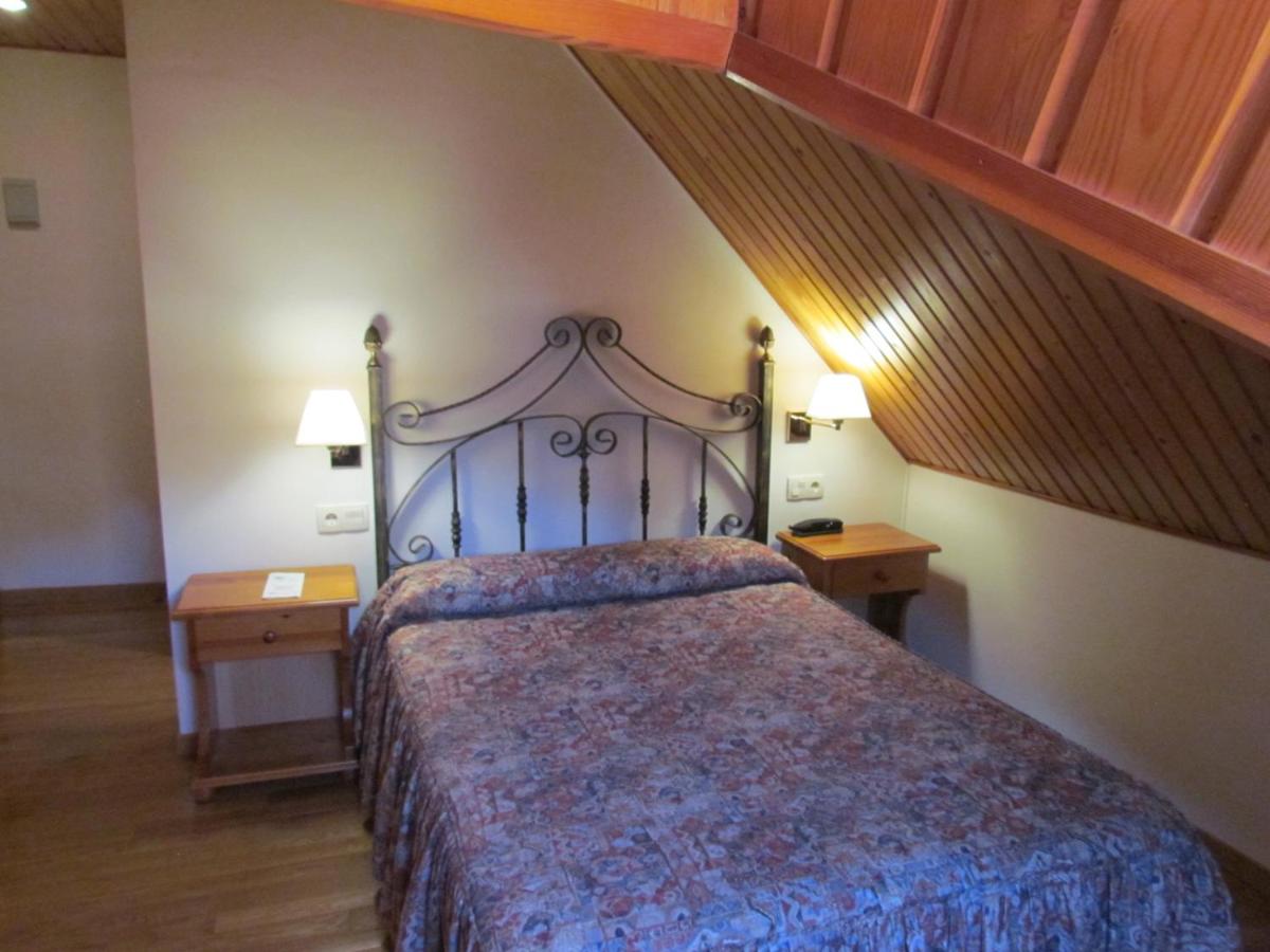 Hotel Las Nieves, Linás de Broto – Updated 2022 Prices