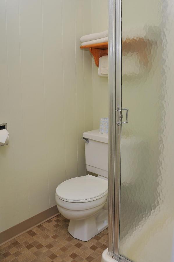 Friendship Oceanfront Suites — photo 7