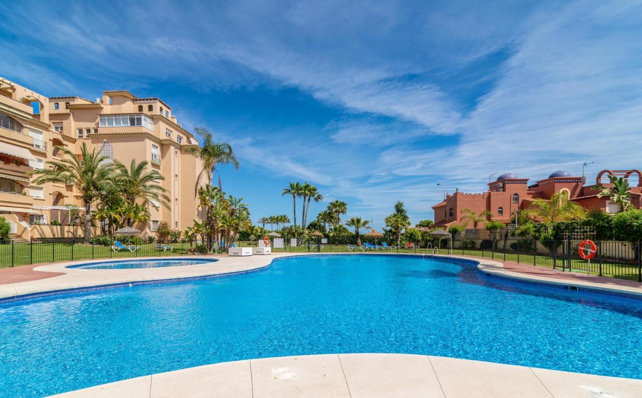Well-located & Nice Views 2BDR Apt in Los Álamos ...